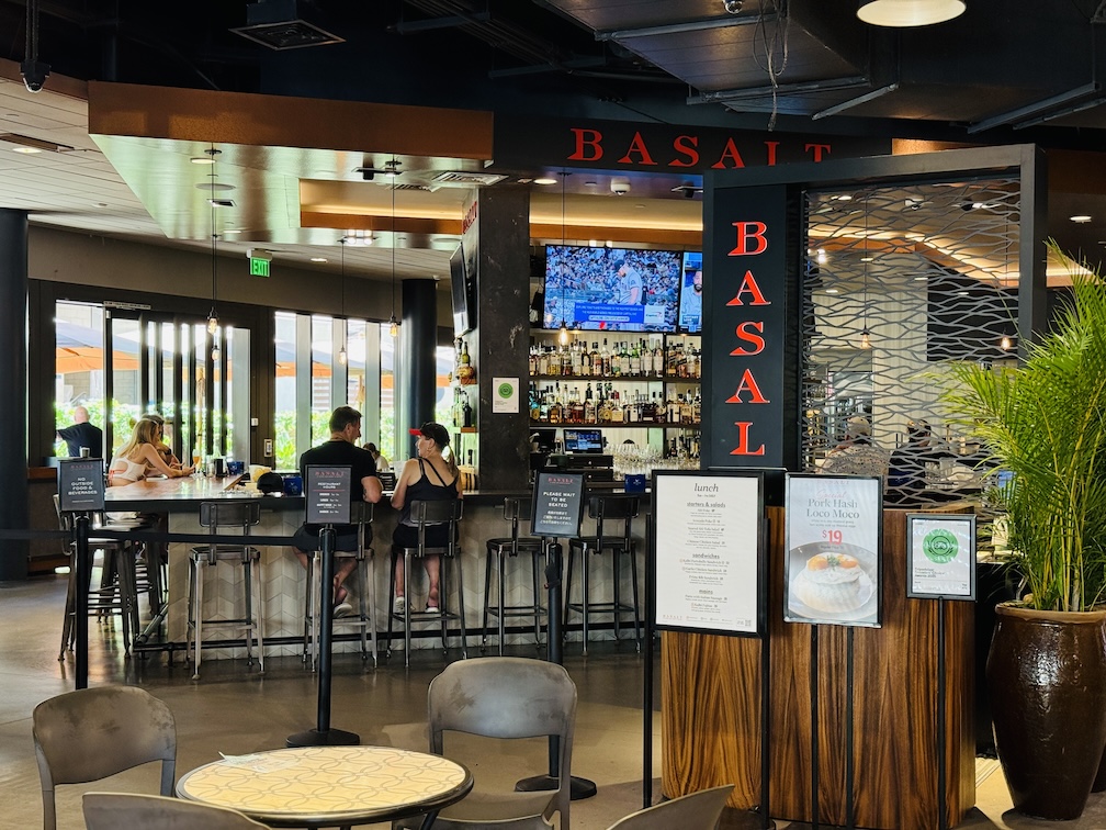 Basalt 店内2