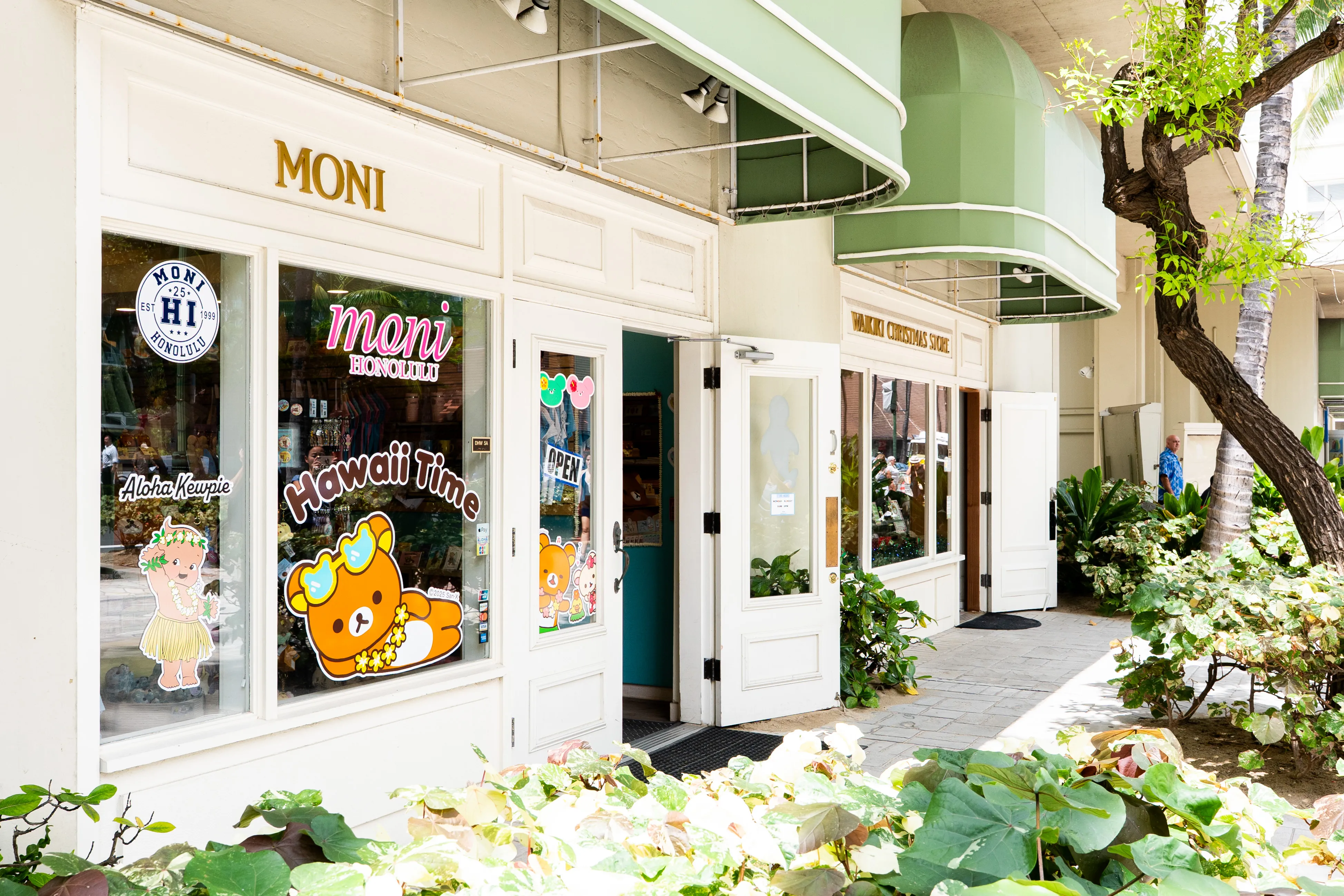 ララ』モトニモ1セット moni HONOLULU - Moana Surfrider（モニ 